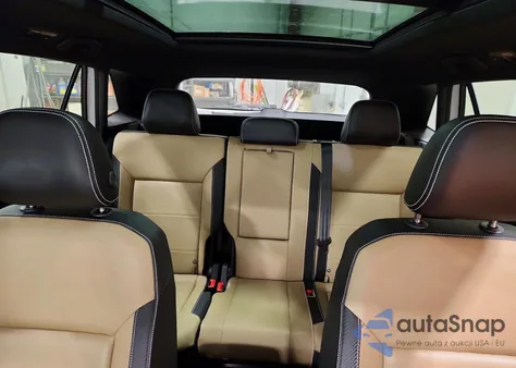 2023 Volkswagen Atlas Cross Sport Sel R-Line z USA, uszkodzony, nr VIN 1V2SE2CA6PC203038